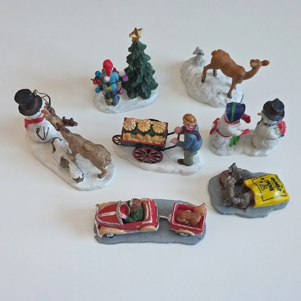 Lemax Christmas Village accessories